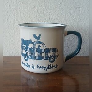 📍PRICE REDUCED📍Farmhouse Coffee Cup
